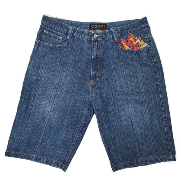 COOGI embroidered mens flame shorts size 40W 15L - Picture 4 of 6